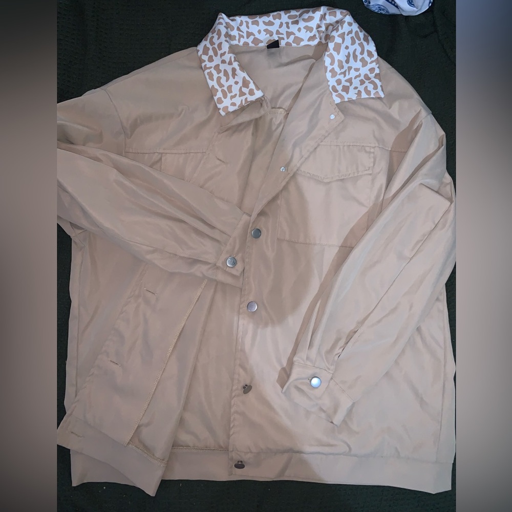 SHEIN Khaki Leopard Print Coat/ButtonUp      2XL(16)